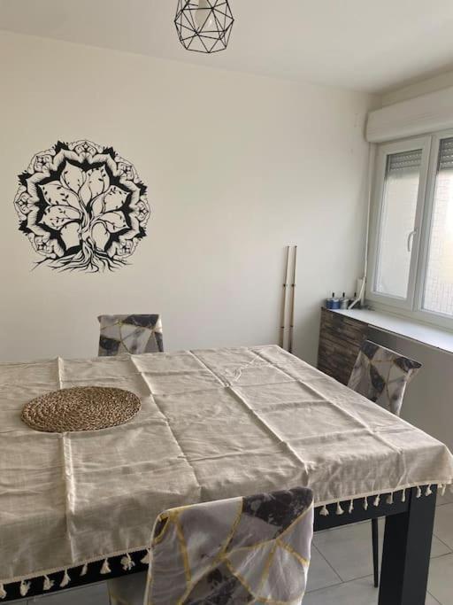 Appartement Ping-Pong Proche Gare Gagny Eksteriør billede
